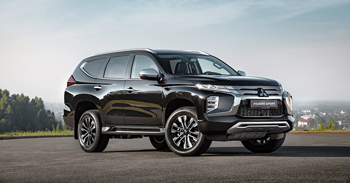 pajero.jpg pajero.jpg