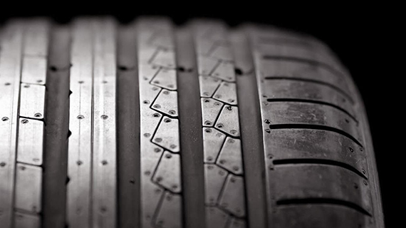 Износ шин автомобиля как определить состояние и причины раннего стирания колес