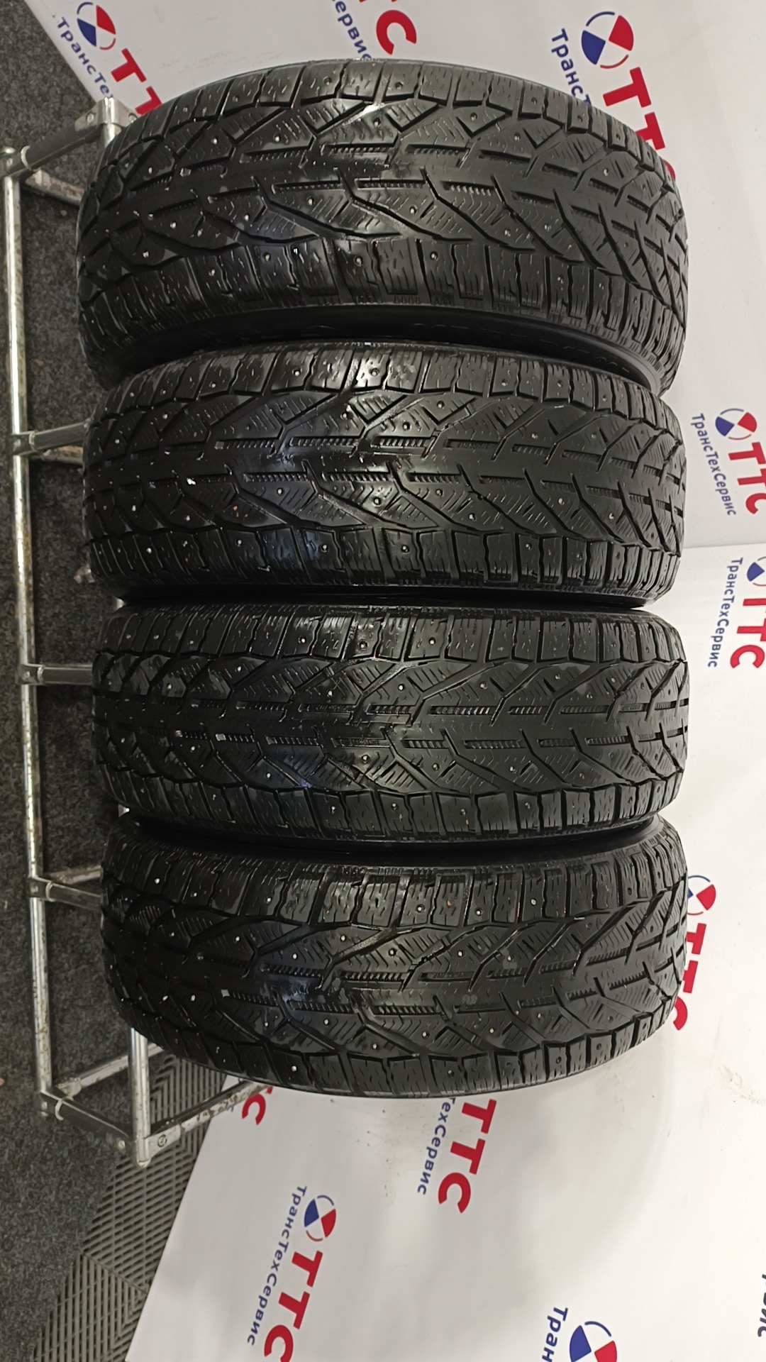 Шины Б\У Tigar Ice 215/55 R17 98T
