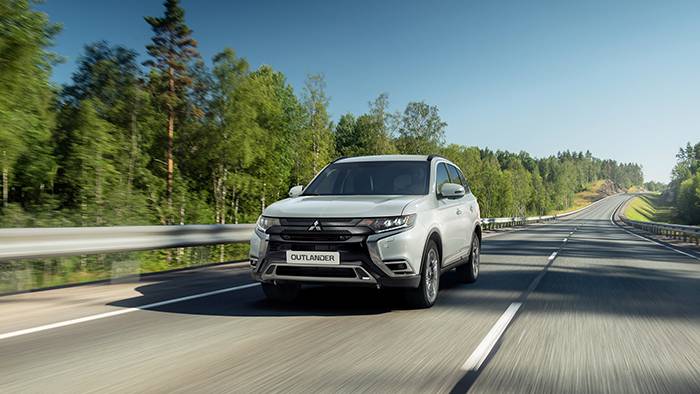 Mitsubishi Outlander 2021: легендарная надёжность и современная безопасность фото 1