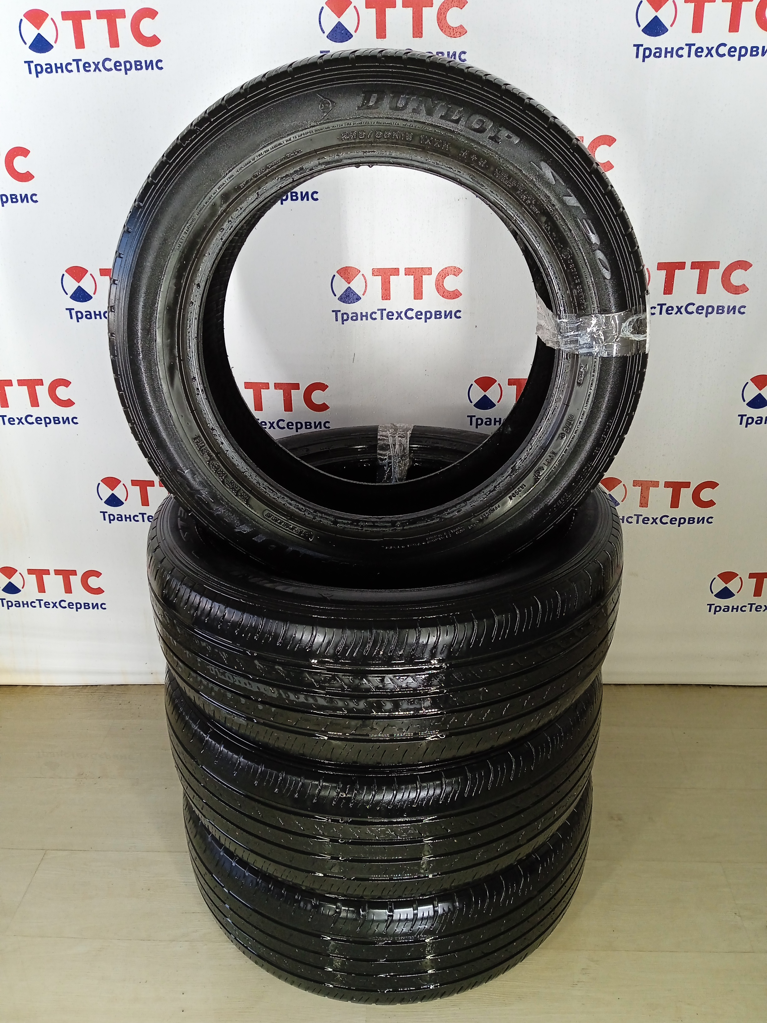 Шины Б\У Dunlop Grandtrek ST30 235/55R