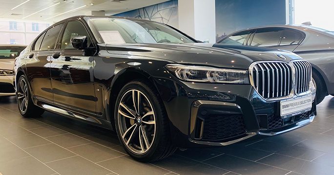 Более 300 автомобилей BMW с пробегом в наличии. От 987 886 рублей*