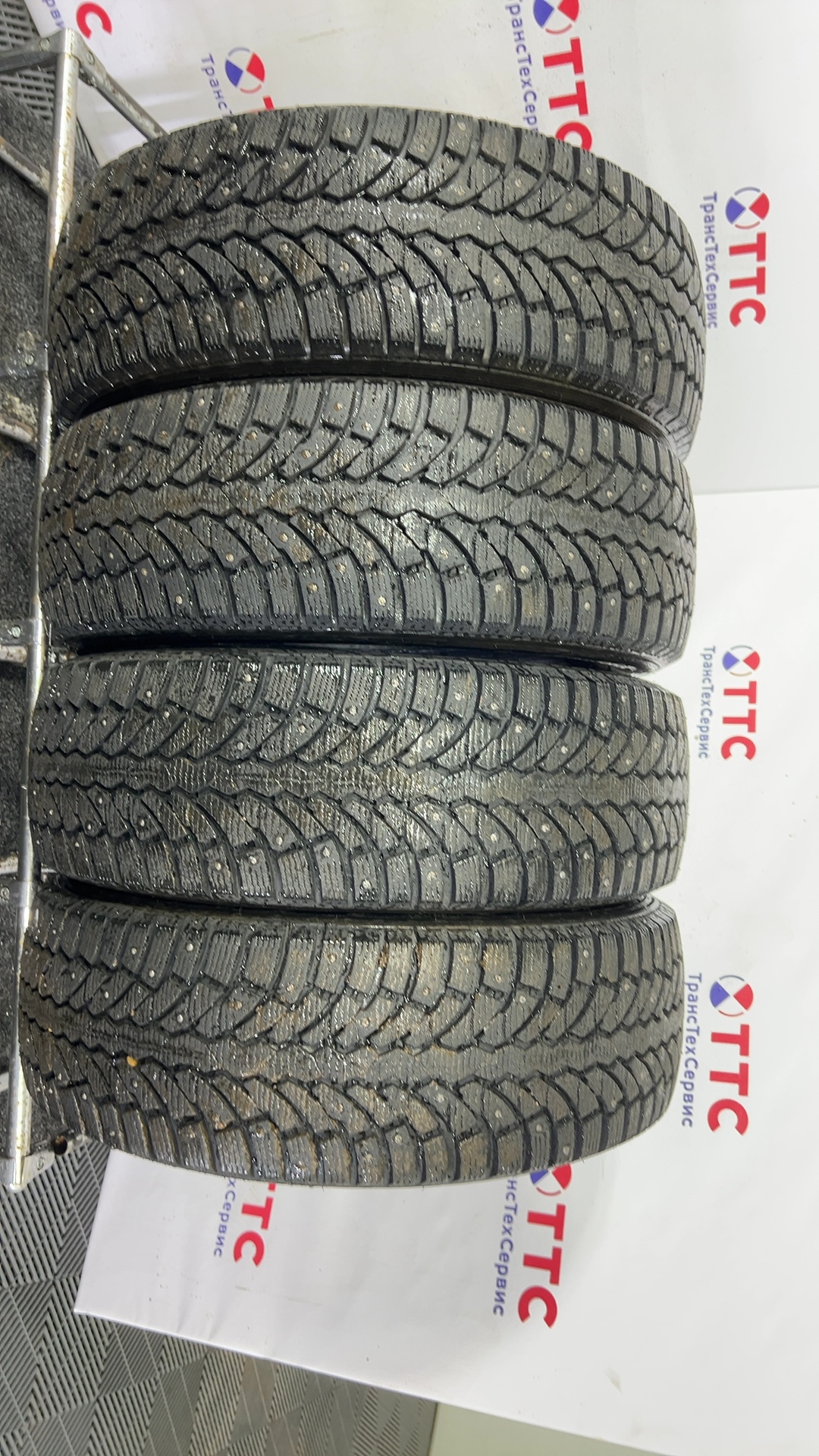Шины Б\У Pirelli Formula Ice 225/60 R1