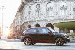 MINI на международном Шанхайском автосалоне 2013 года фото 1