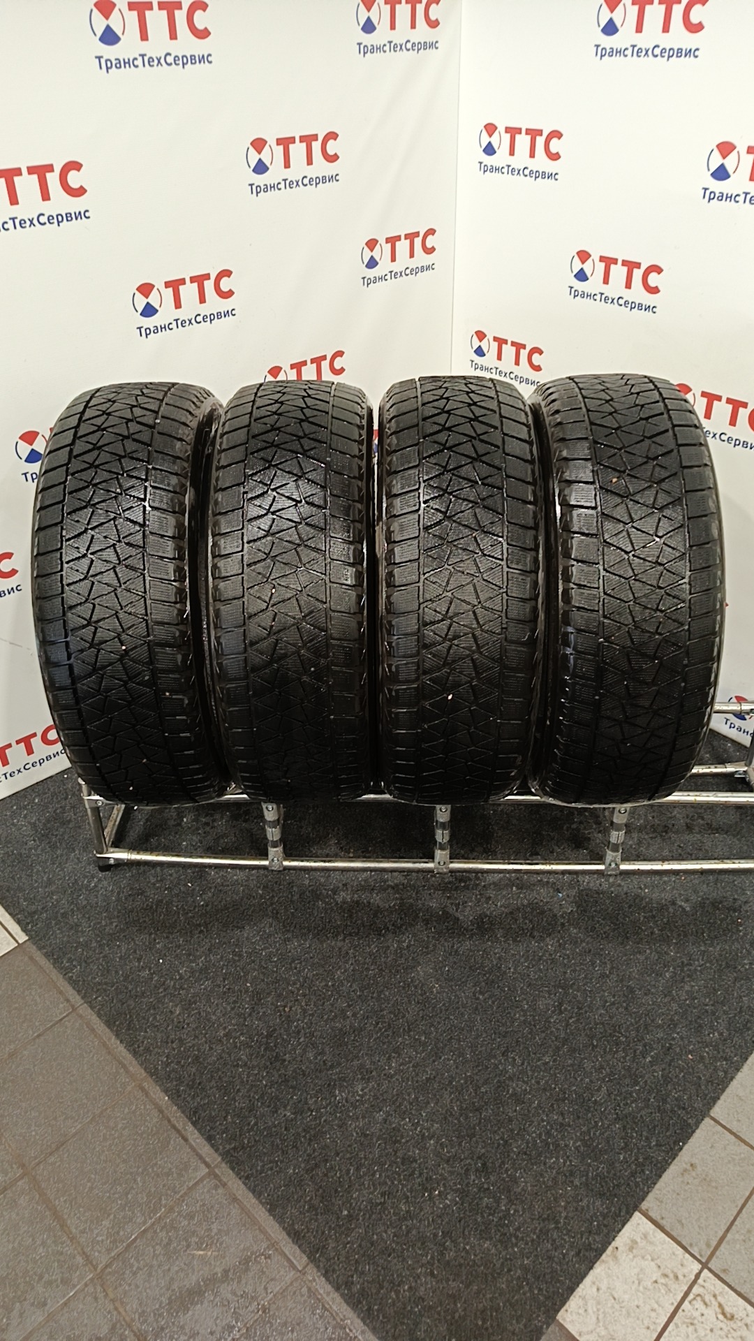 Шины Б\У Bridgestone Blizzak DM V2 235