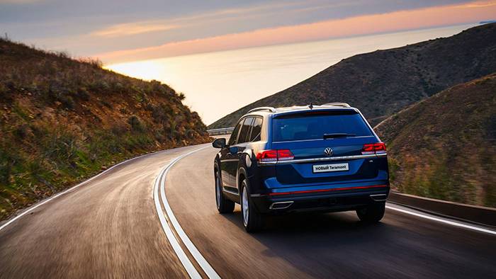 Лед или бездорожье: новый Volkswagen Teramont покоряет дороги фото 1