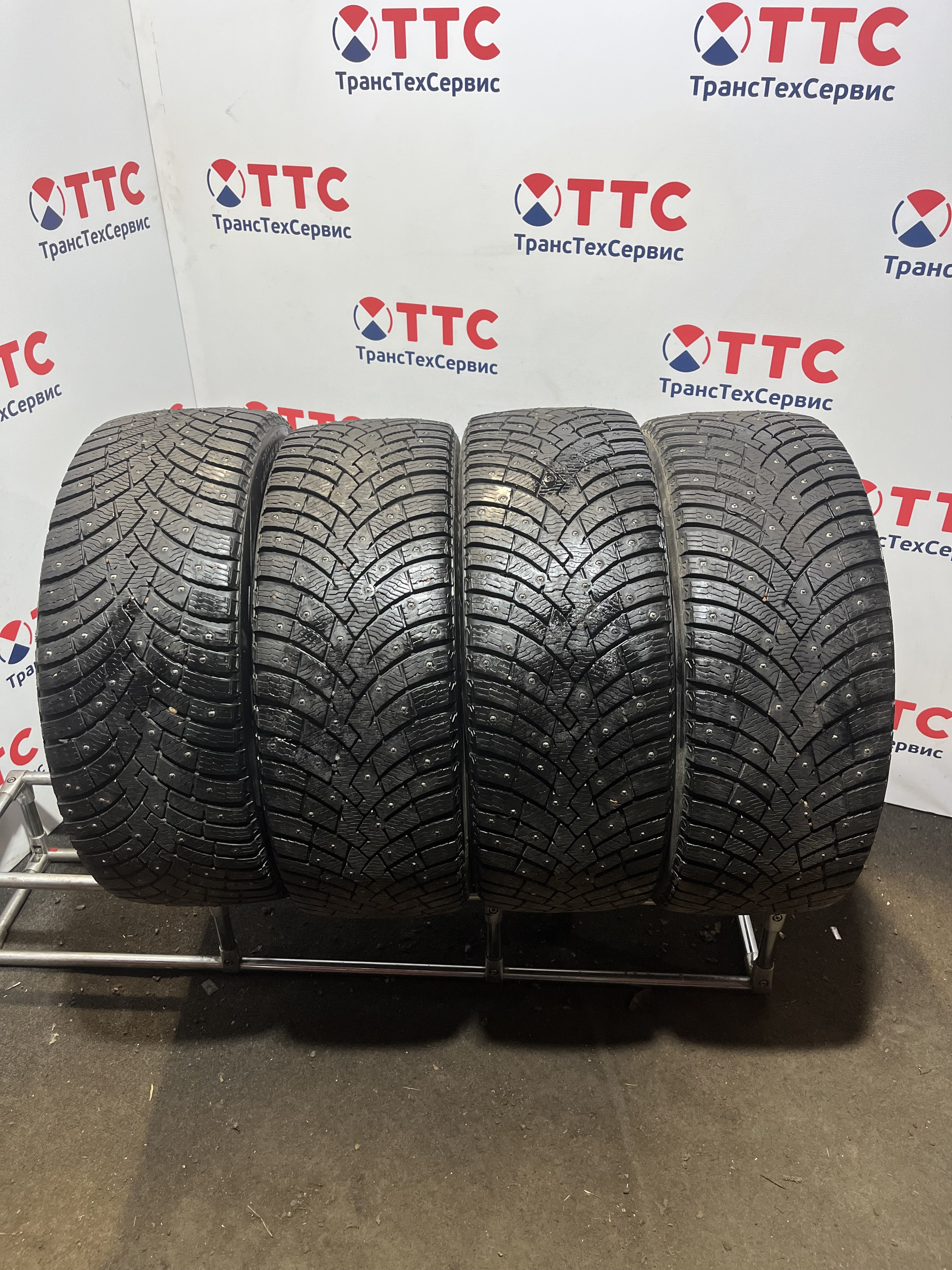 Шины Б\У Pirelli Scorpion Winter 245/4