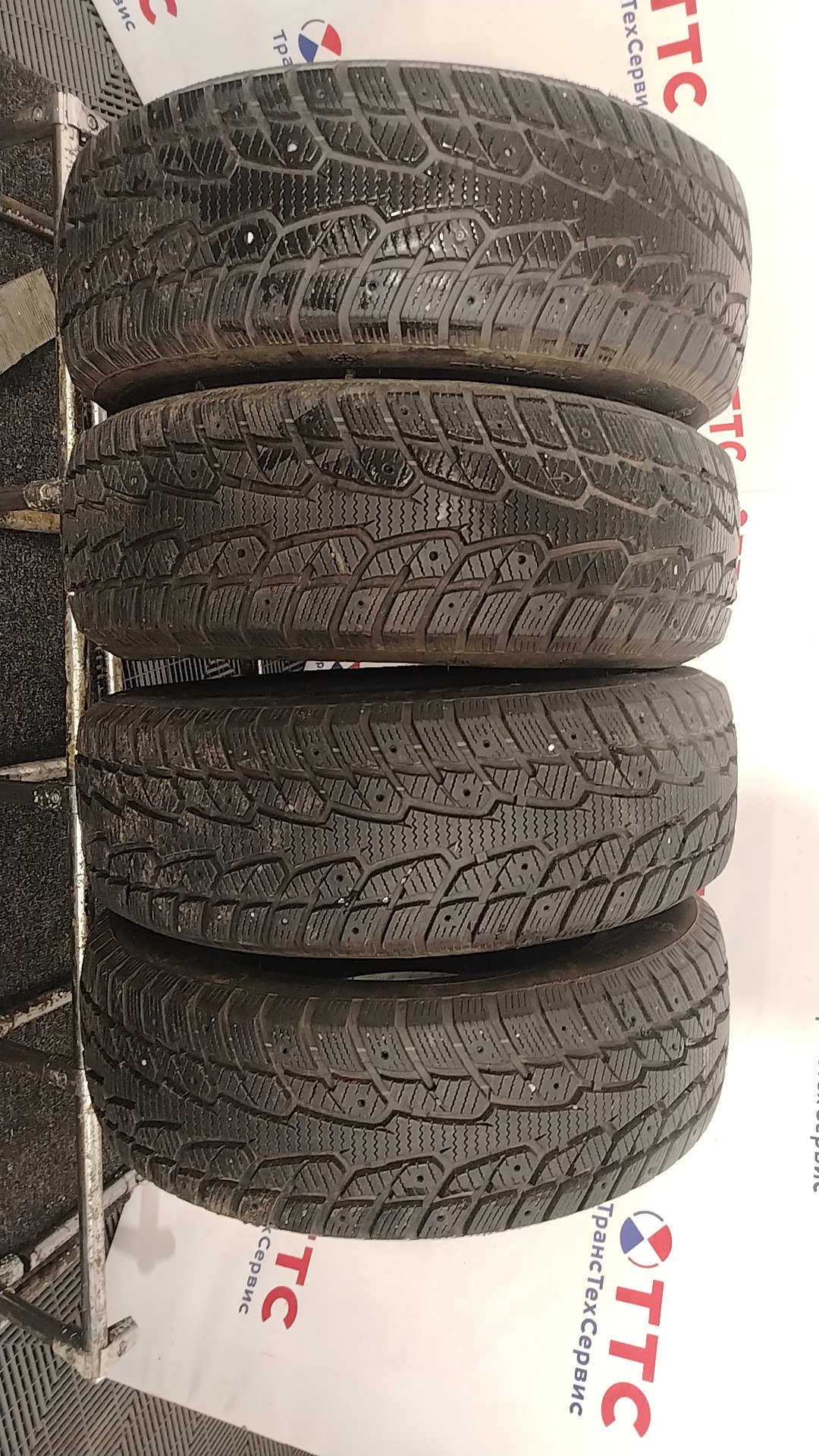 Шины Б\У Hankook Winter i cept iZ2 W61