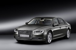 Audi представляет автомобиль в сегменте ультра-люкс фото 1