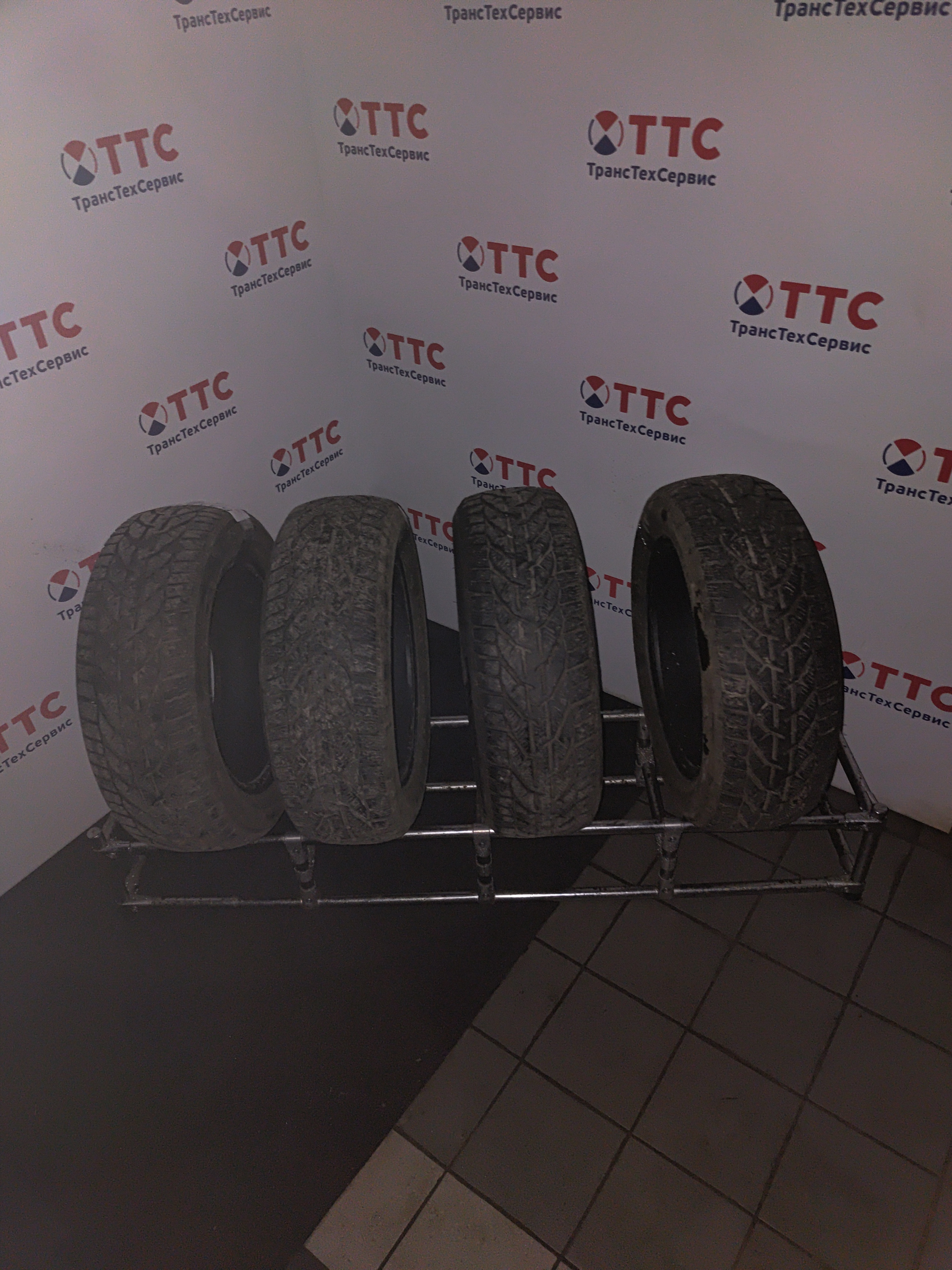 Шины Б\У Tigar Winter 1 185/60 R15 T 8