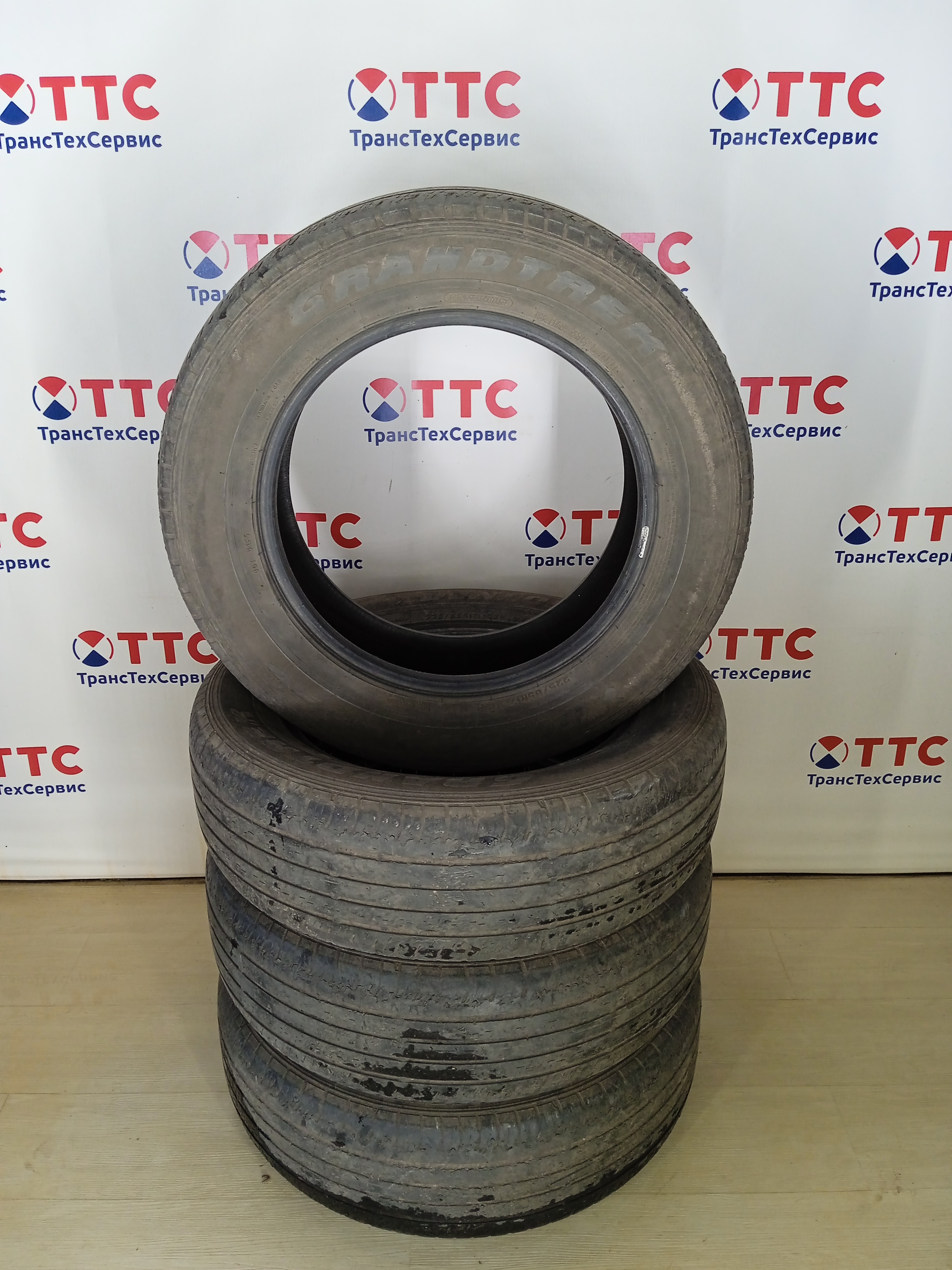 Шины Б\У Dunlop Grandtrek ST30 225/65 