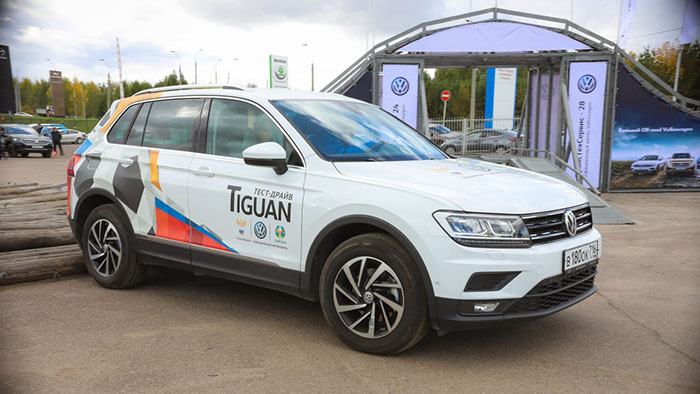 Volkswagen Tiguan стал самым популярным внедорожником в России! фото 1