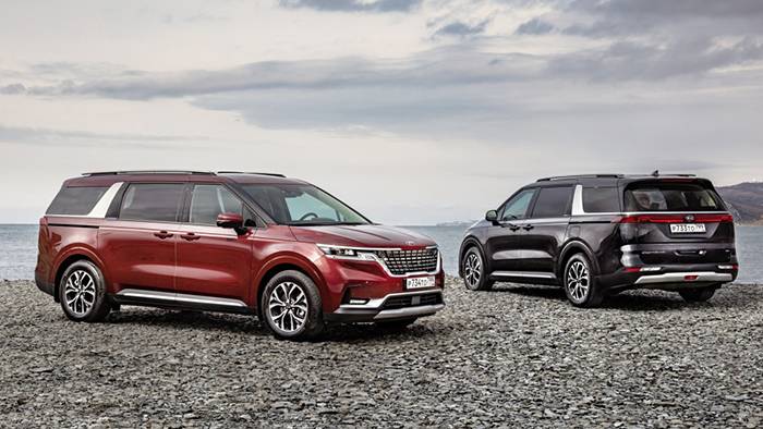 KIA Carnival 2021: минивэн на все случаи жизни фото 1