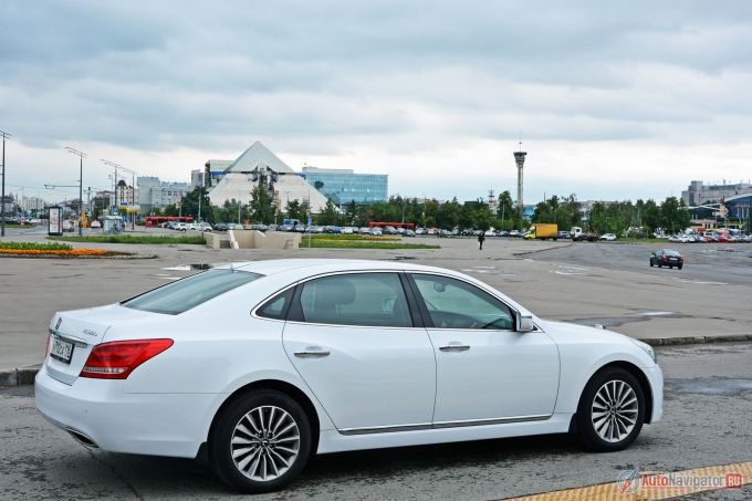 Hyundai Equus