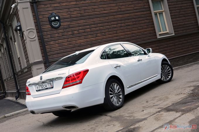 Hyundai Equus