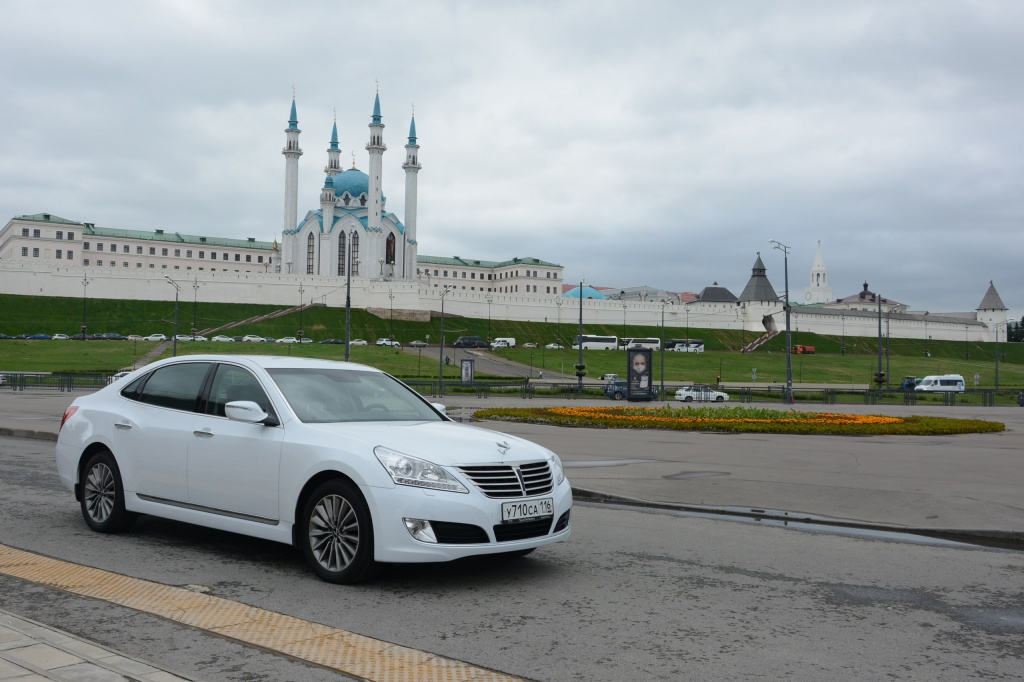 Hyundai Equus