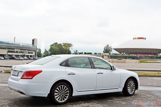 Hyundai Equus